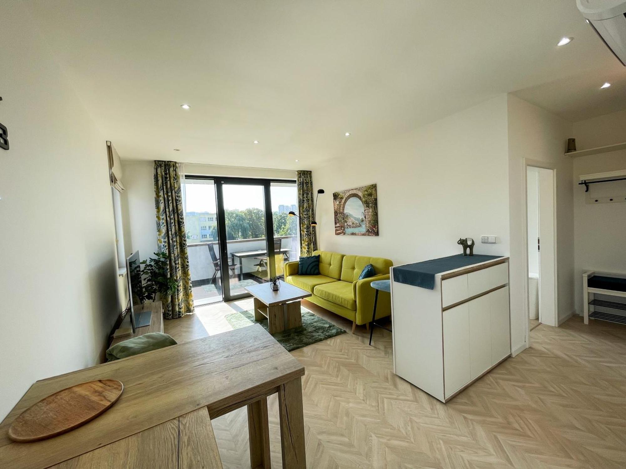 Luxury City Retreat With Terrace Košice Exteriör bild